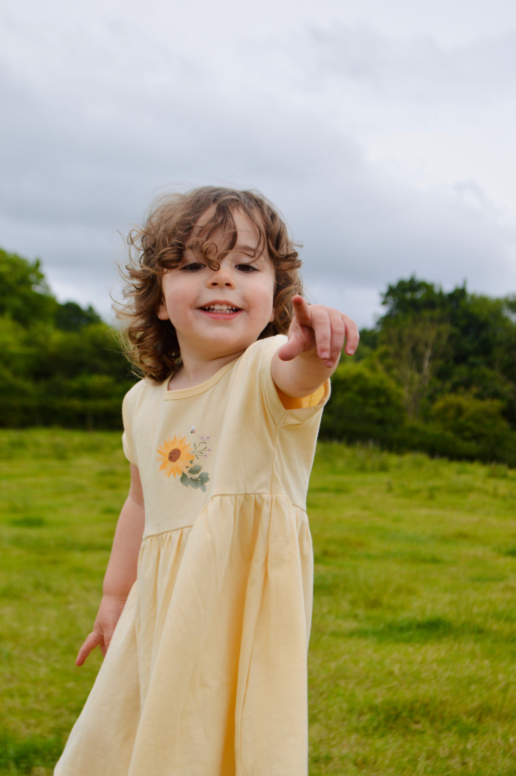 Sunflower - yellow dress