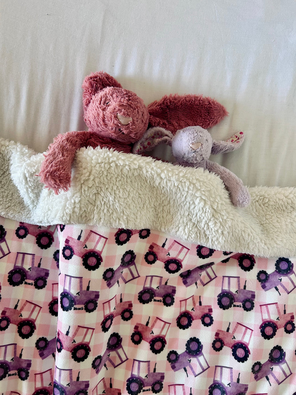 Sherpa Tractor patch blanket (pink)