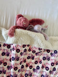 Sherpa Tractor patch blanket (pink)