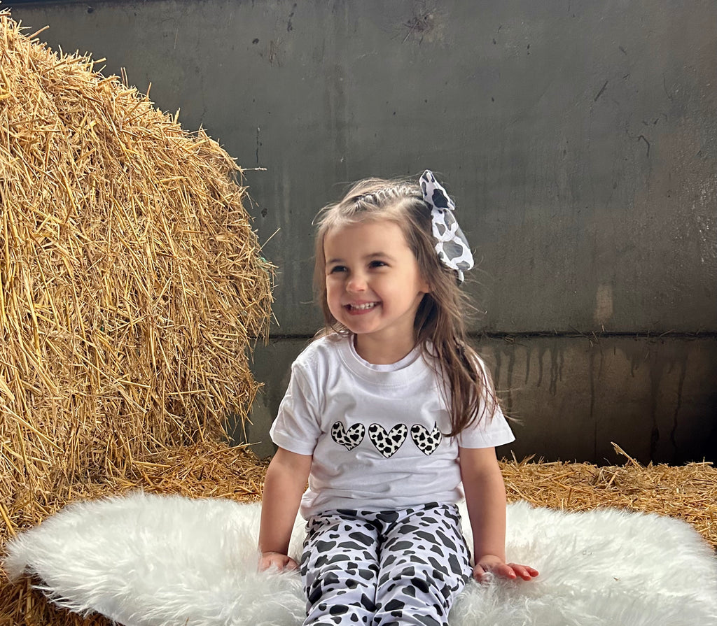 Cow hearts black & white tee