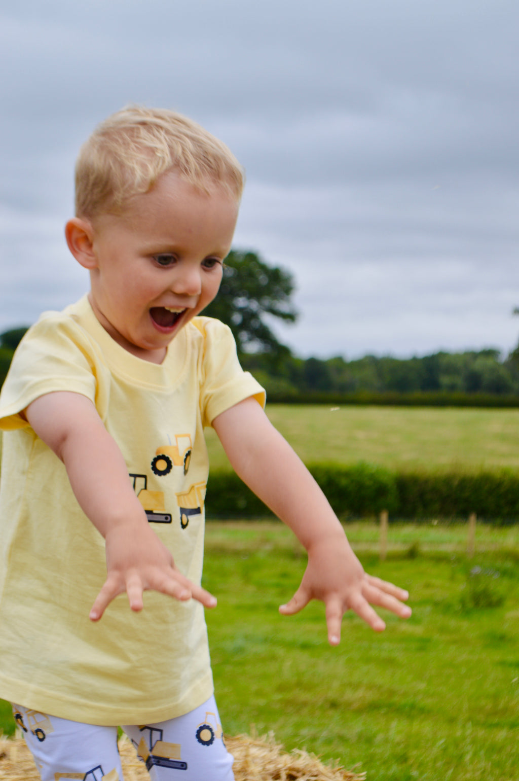 Diggers - Yellow tee