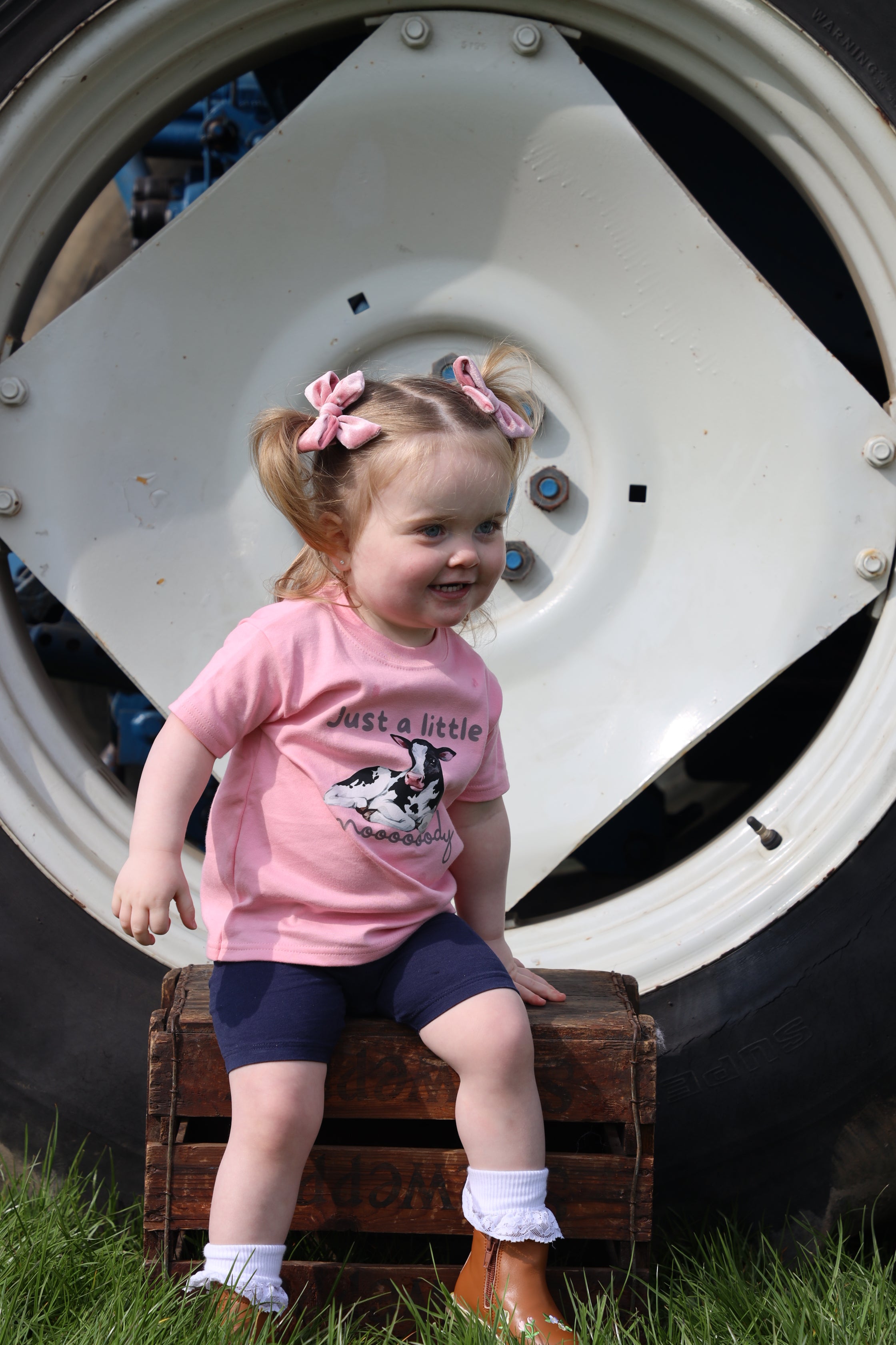 Little moody pink tee