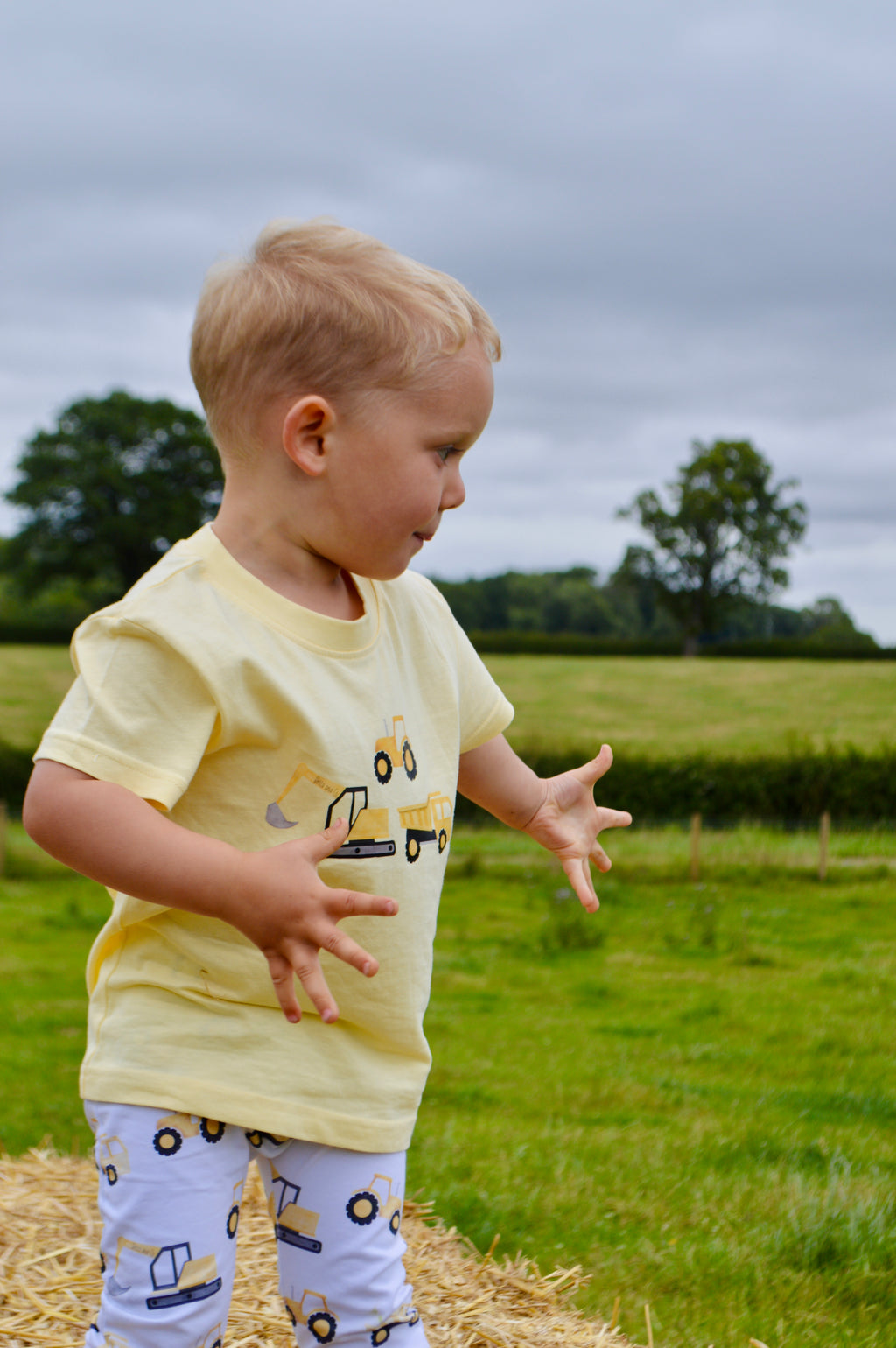 Diggers - Yellow tee