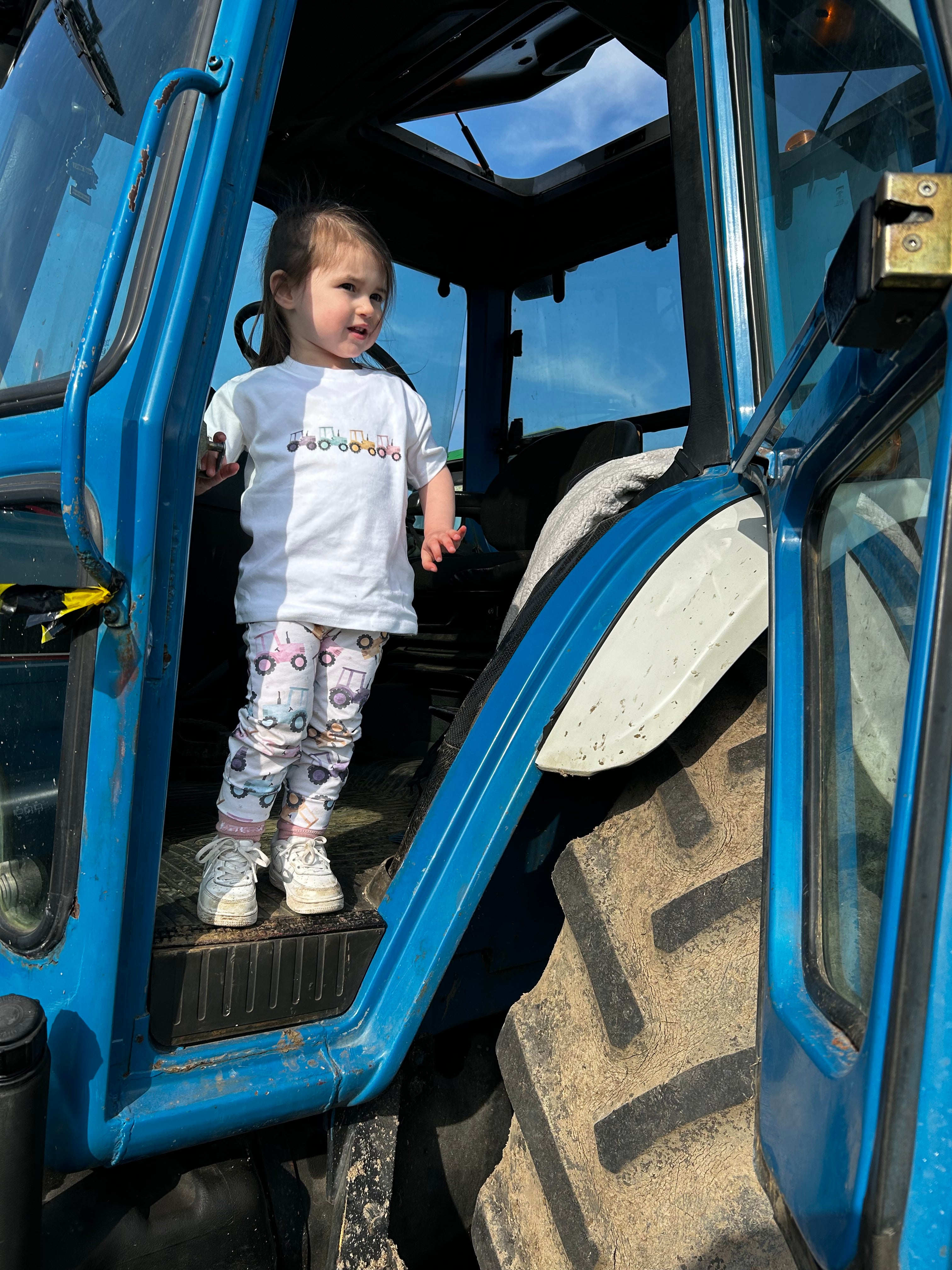 Tract-her handmade leggings