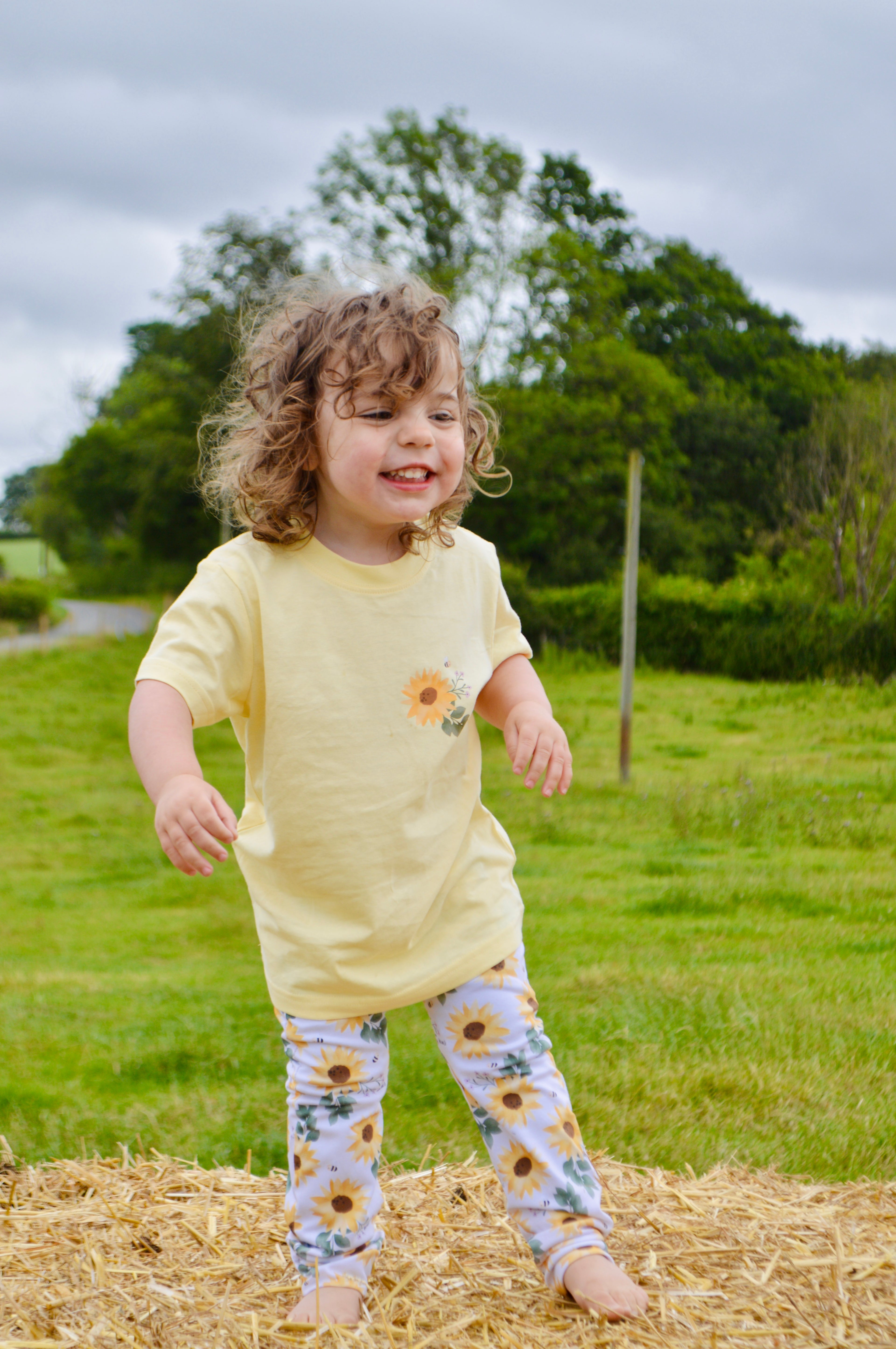 Sunflower - handmade leggings