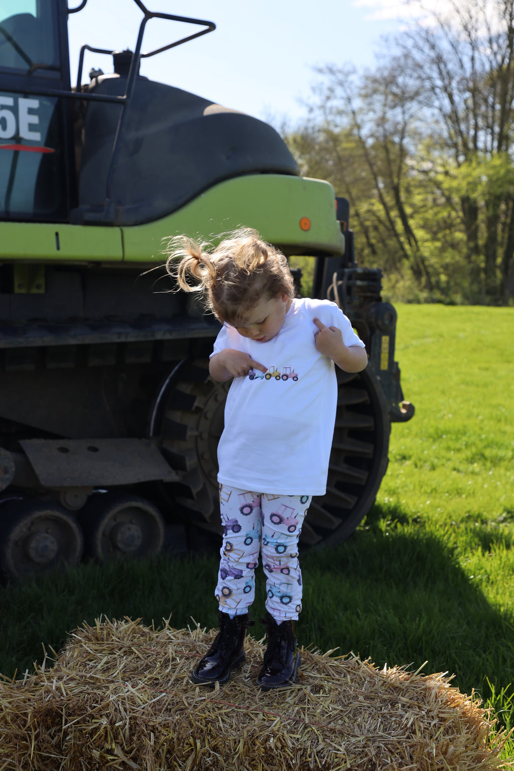 Tract-her handmade leggings