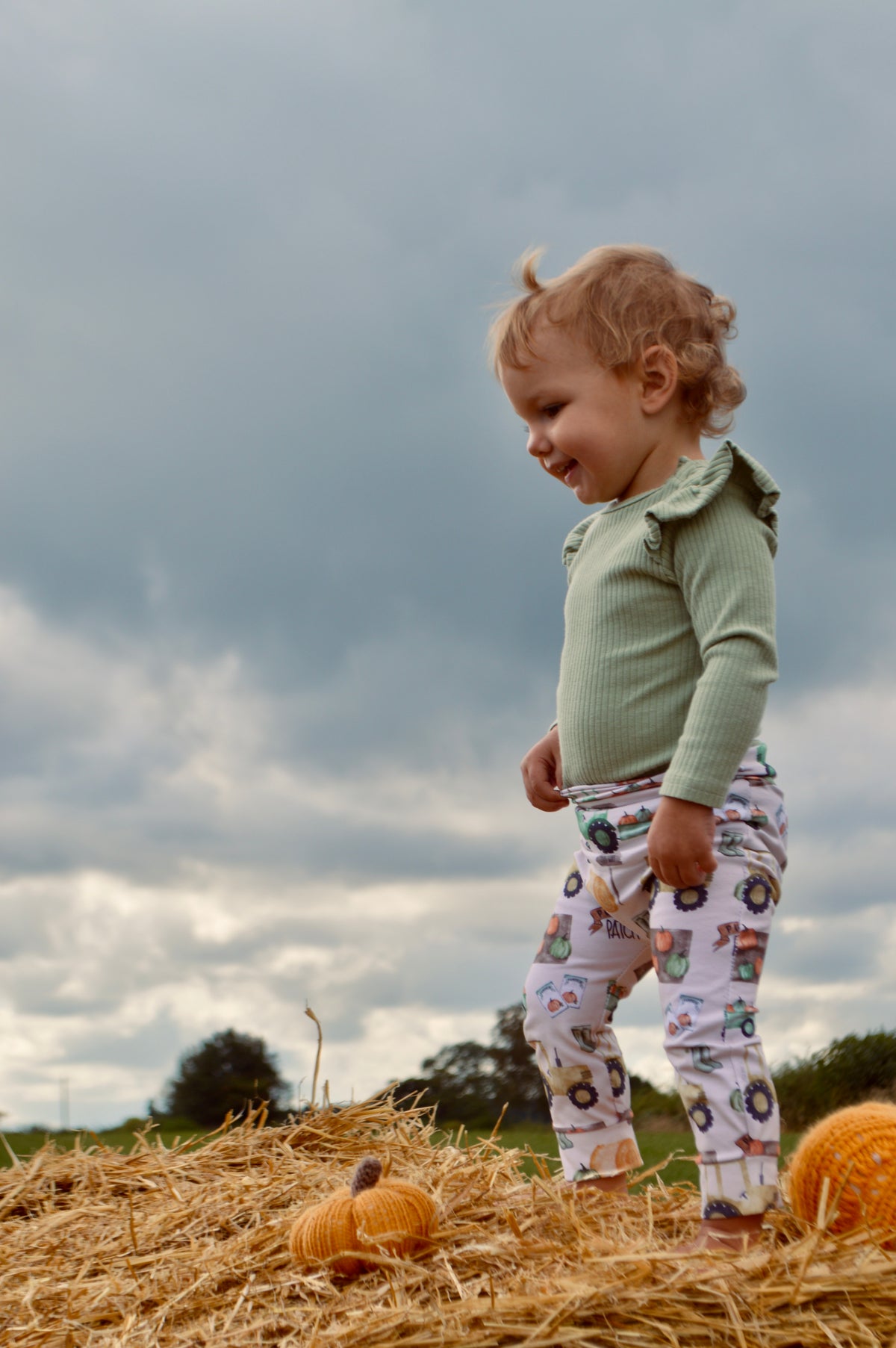 Pumpkin patch - handmade leggings